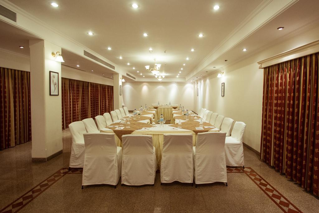 Chances Resort And Casino An Indy Resort Panaji Exterior foto